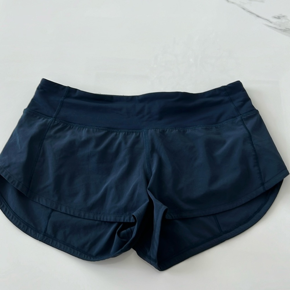 Lululemon speed up short. Short length size 4.